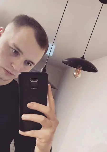 Я Сергей, 29, знакомлюсь без обязательств в Усинске