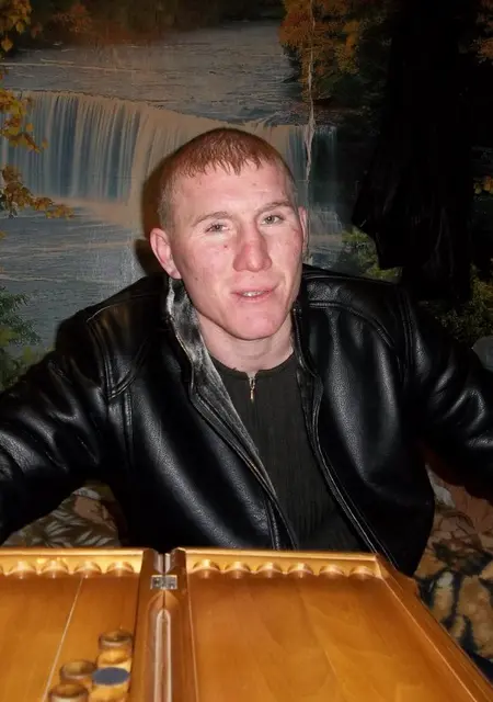 Serega из Морозовска, ищу на сайте приятное времяпровождение