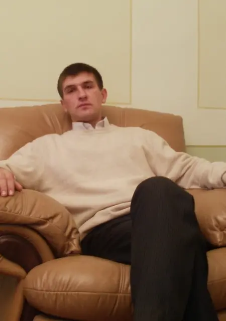 Alexandr из Сергиева Посада, мне 37, познакомлюсь на одну ночь