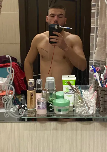 Я Dima, 27, знакомлюсь для общения в Азове