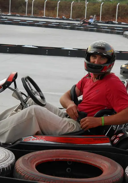 Я Михаил, 54, знакомлюсь без обязательств в Луге