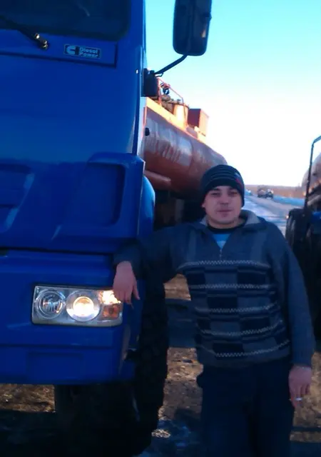 Vasiliy из Усинска, ищу на сайте знакомства на одну ночь