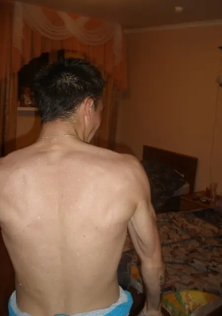 Я Денис, 35, из Лениногорска, ищу знакомства без обязательств