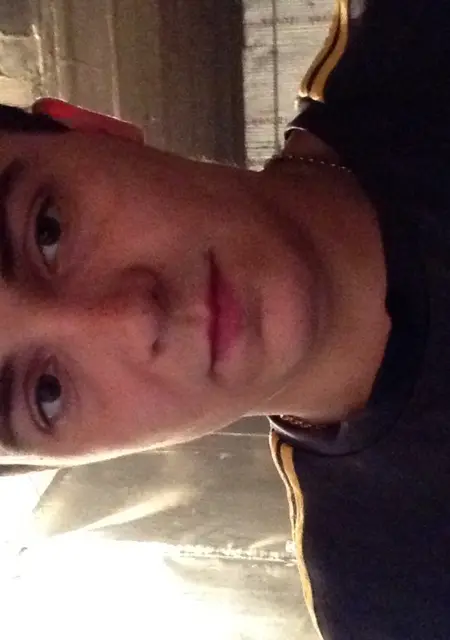 Я Ваня, 33, из Михайлова, ищу знакомства без обязательств