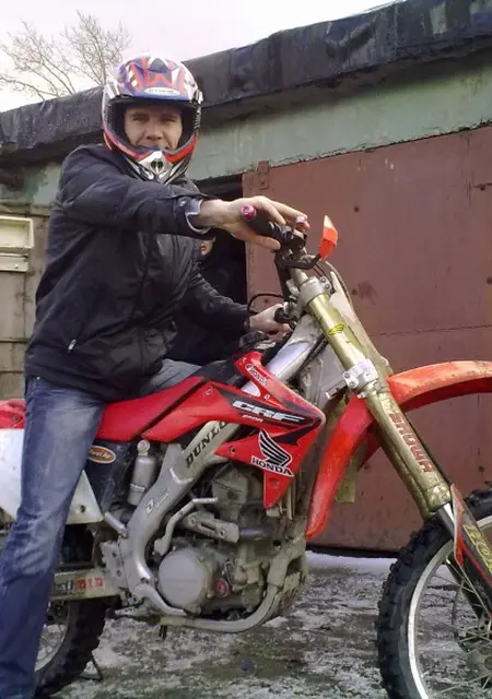 Александр из Долинска, мне 40, познакомлюсь для вирта