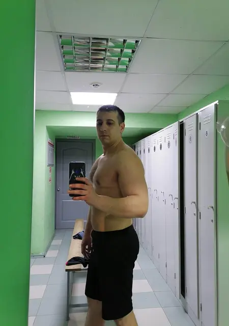 Макс из Иркутска, мне 39, познакомлюсь на одну ночь