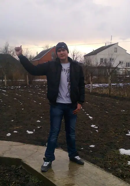 Виталий из Ильского, мне 32, познакомлюсь для общения