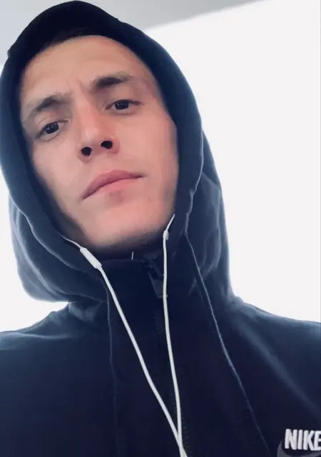 Я Сергей, 30, знакомлюсь для открытые отношения в Ижевске