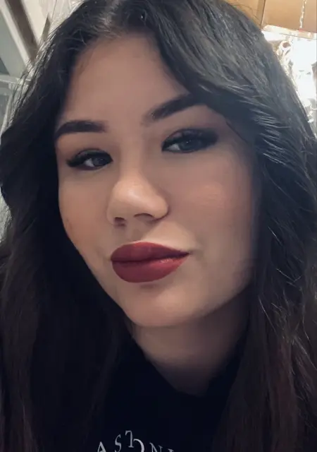 Я Кристина, 24, из Уфы, ищу знакомство для приятного времяпровождения