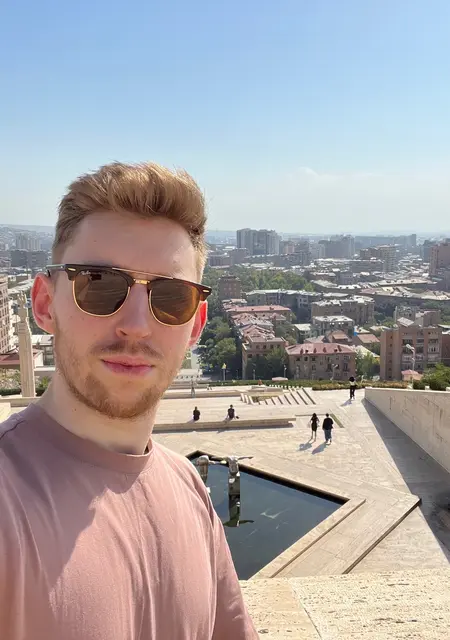 Я Киргеф, 28, из Москвы, ищу знакомства без обязательств