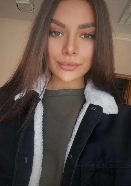 Я Карина, 24, из Хабаровска, ищу знакомство для совместных путешествий