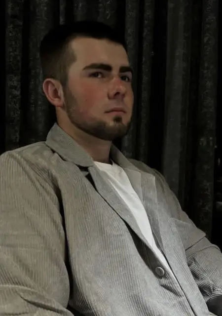 Я Влад, 25, из Краснодара, ищу знакомство для вирта