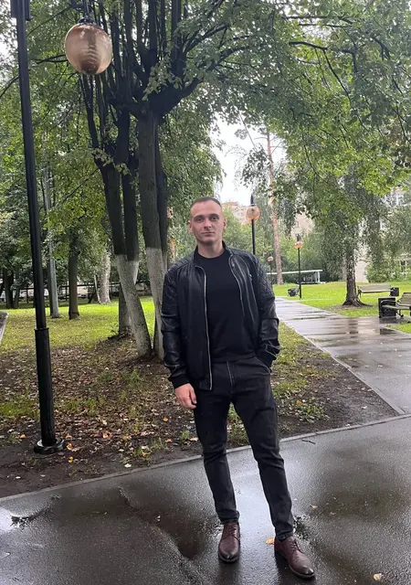 Александр из Можайска, мне 25, познакомлюсь без обязательств