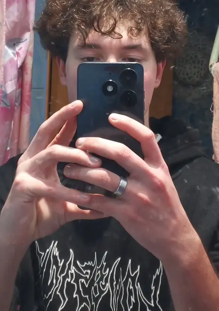 Макс из Уфы, ищу на сайте знакомства без обязательств