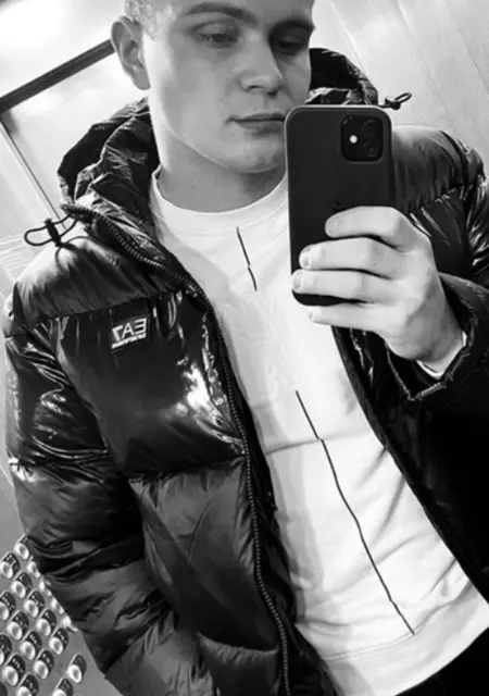 Я Даниил, 24, из Мурино, ищу знакомство для дружбы