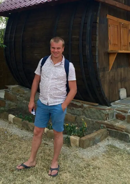 Я Artem, 40, из Екатеринбурга, ищу знакомство для дружбы
