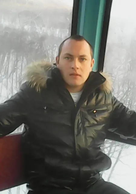 Сергей из Холмска, ищу на сайте постоянные отношения