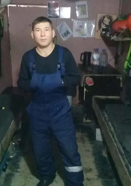 Ербулат Кускулаков из Новокуйбышевска, мне 33, познакомлюсь на одну ночь