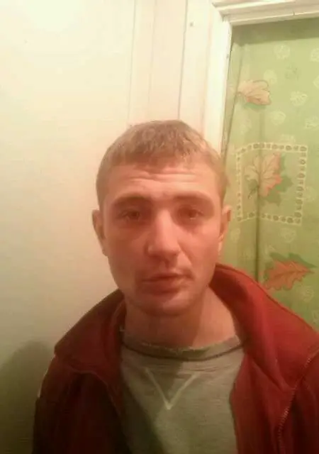 Alex из Калининска, мне 43, познакомлюсь на одну ночь