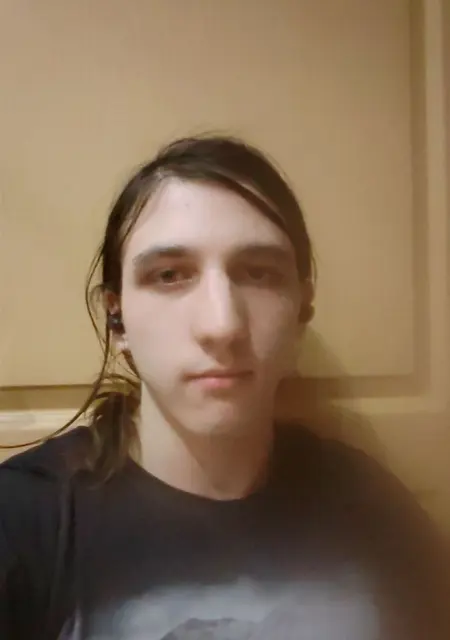 Den из Магадана, ищу на сайте знакомства на одну ночь