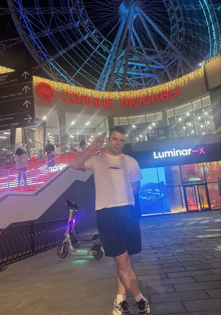 Илья из Москвы, мне 26, познакомлюсь без обязательств