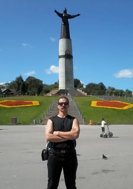 Я Алексей, 50, из Стрежевого, ищу знакомства без обязательств