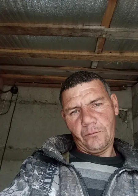 Александр из Усть-Джегуты, ищу на сайте знакомства без обязательств