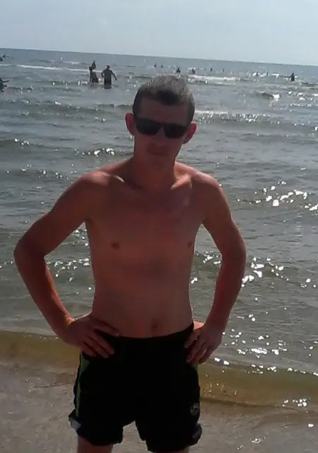 Sasha из Измаила, мне 36, познакомлюсь для общения