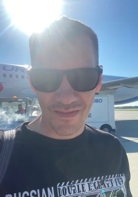 Кирилл из Твери, ищу на сайте знакомства без обязательств