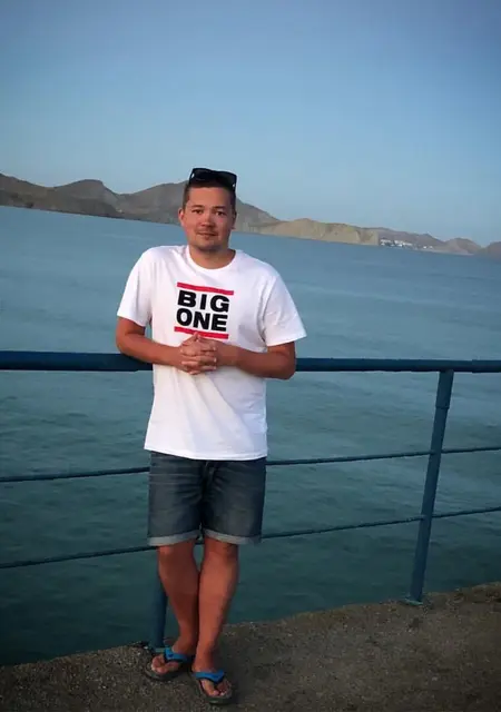 Виталий из Наро-Фоминска, мне 32, познакомлюсь на одну ночь