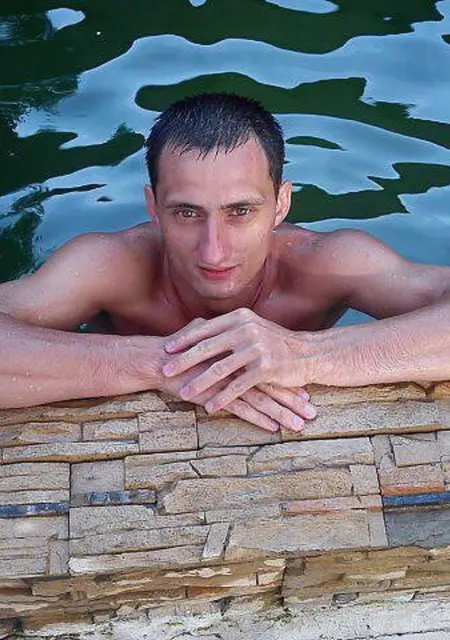 Антон из Темрюка, мне 39, познакомлюсь для дружбы