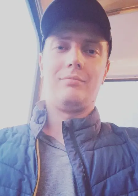 Иван из Выксы, ищу на сайте знакомства на одну ночь