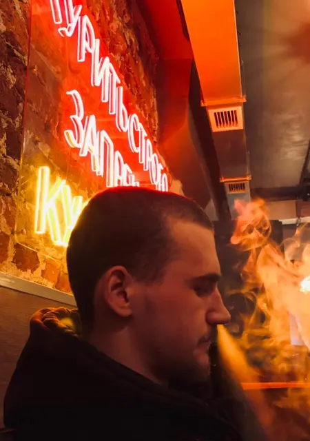 Я Ренат, 21, знакомлюсь без обязательств в Ишимбае