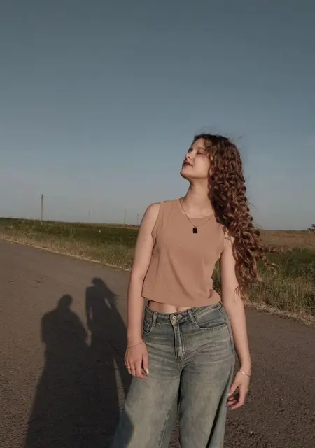 Азалия из Ростова-на-Дону, мне 18, познакомлюсь для дружбы