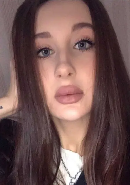 Я Соня, 23, из Челябинска, ищу знакомство для совместных путешествий