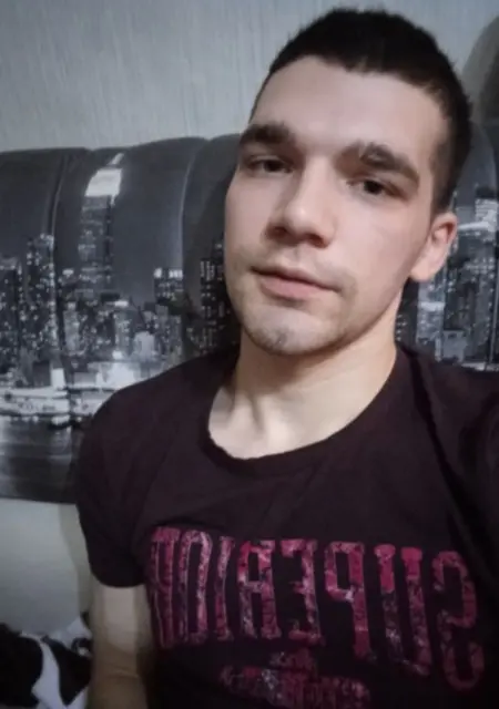 Я Сергей, 26, из Верещагина, ищу знакомства без обязательств