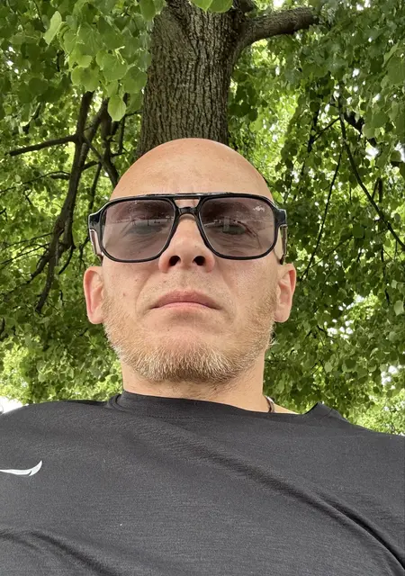 Александр из Липецка, ищу на сайте знакомства без обязательств