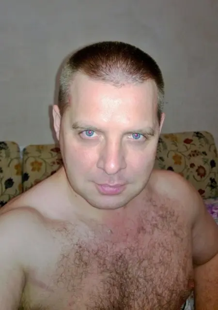 Я Андр, 49, из Брянска, ищу знакомство для постоянных отношений