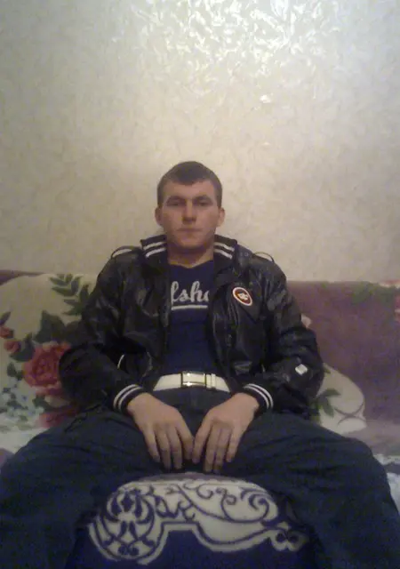 Я Максим, 35, знакомлюсь для постоянных отношений в Кисловодске