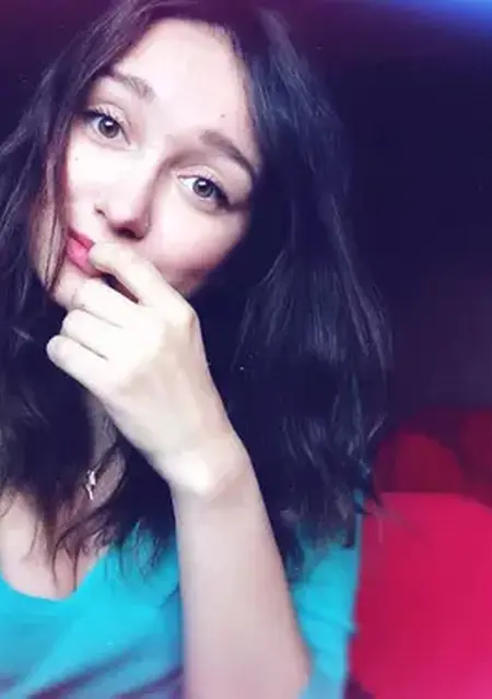 Annie из Черновцов, мне 29, познакомлюсь для вирта