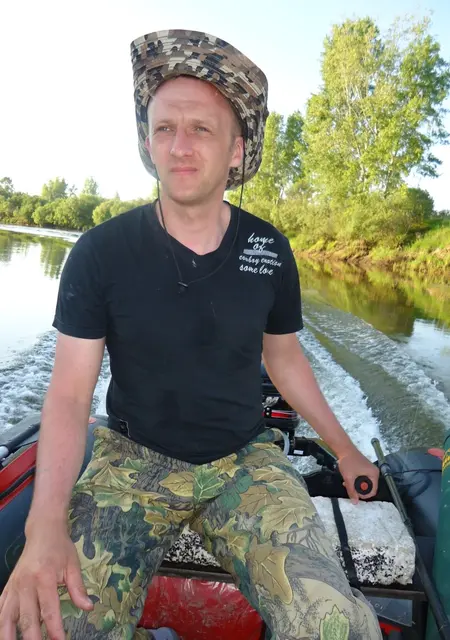 Я Maxim, 45, знакомлюсь для дружбы в Магадане