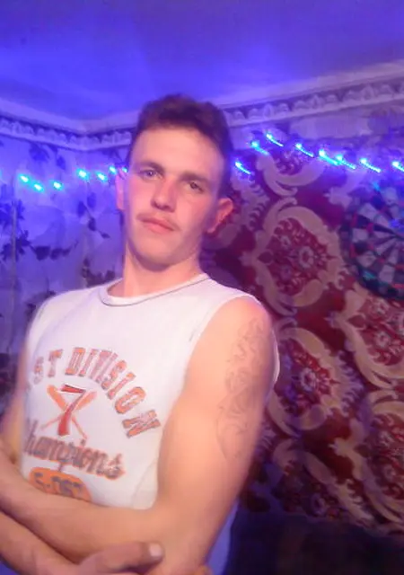 Я Игорь, 39, из Мичуринска, ищу знакомства на одну ночь