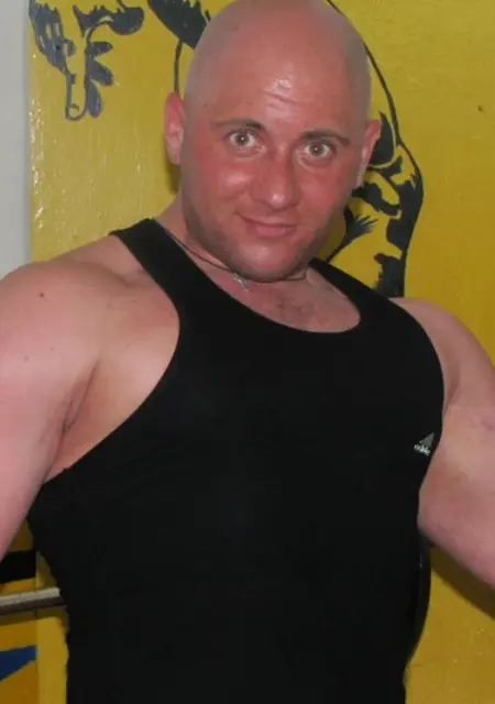 Макс из Абакана, мне 46, познакомлюсь на одну ночь