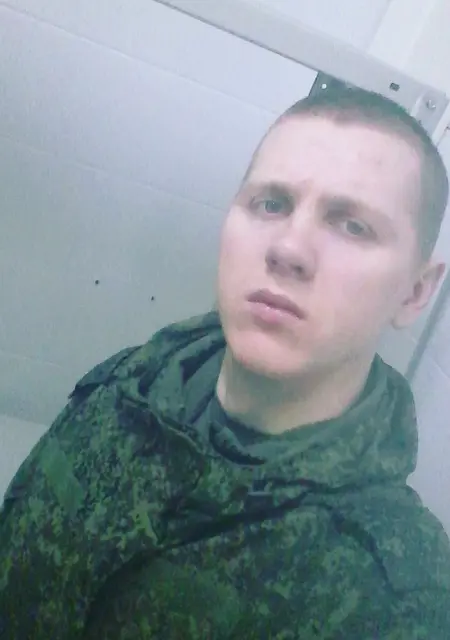 Я Сергей, 30, знакомлюсь для вирта в Луге