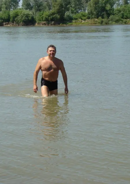 Я Viktor, 59, из Барнаула, ищу знакомства без обязательств