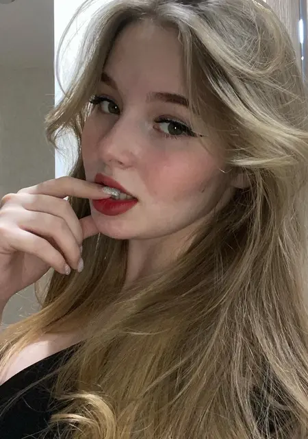 Мария из Мурманска, мне 25, познакомлюсь для вирта