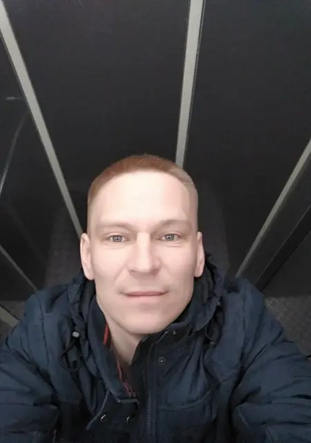 Я Саша, 47, из Дубны, ищу знакомства без обязательств