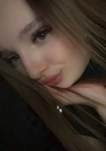 Анютка из Санкт-Петербурга, ищу на сайте знакомства на одну ночь