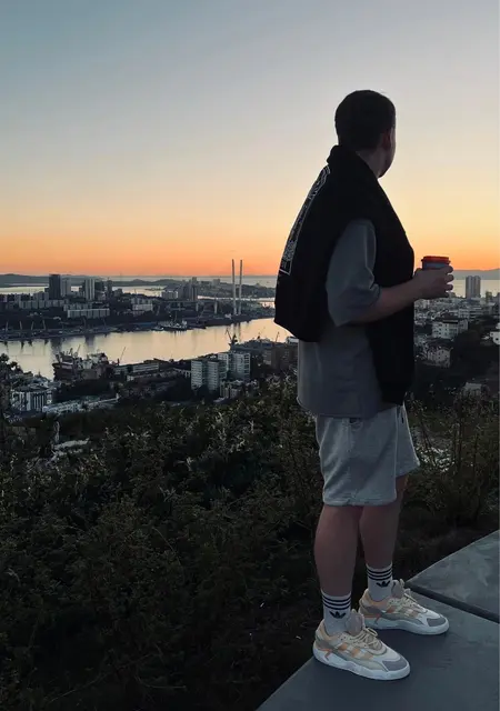 Максим из Рязани, мне 18, познакомлюсь для общения