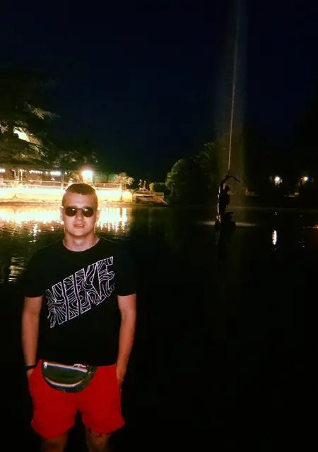 Я Дмитрий, 27, из Зеленограда, ищу знакомства без обязательств